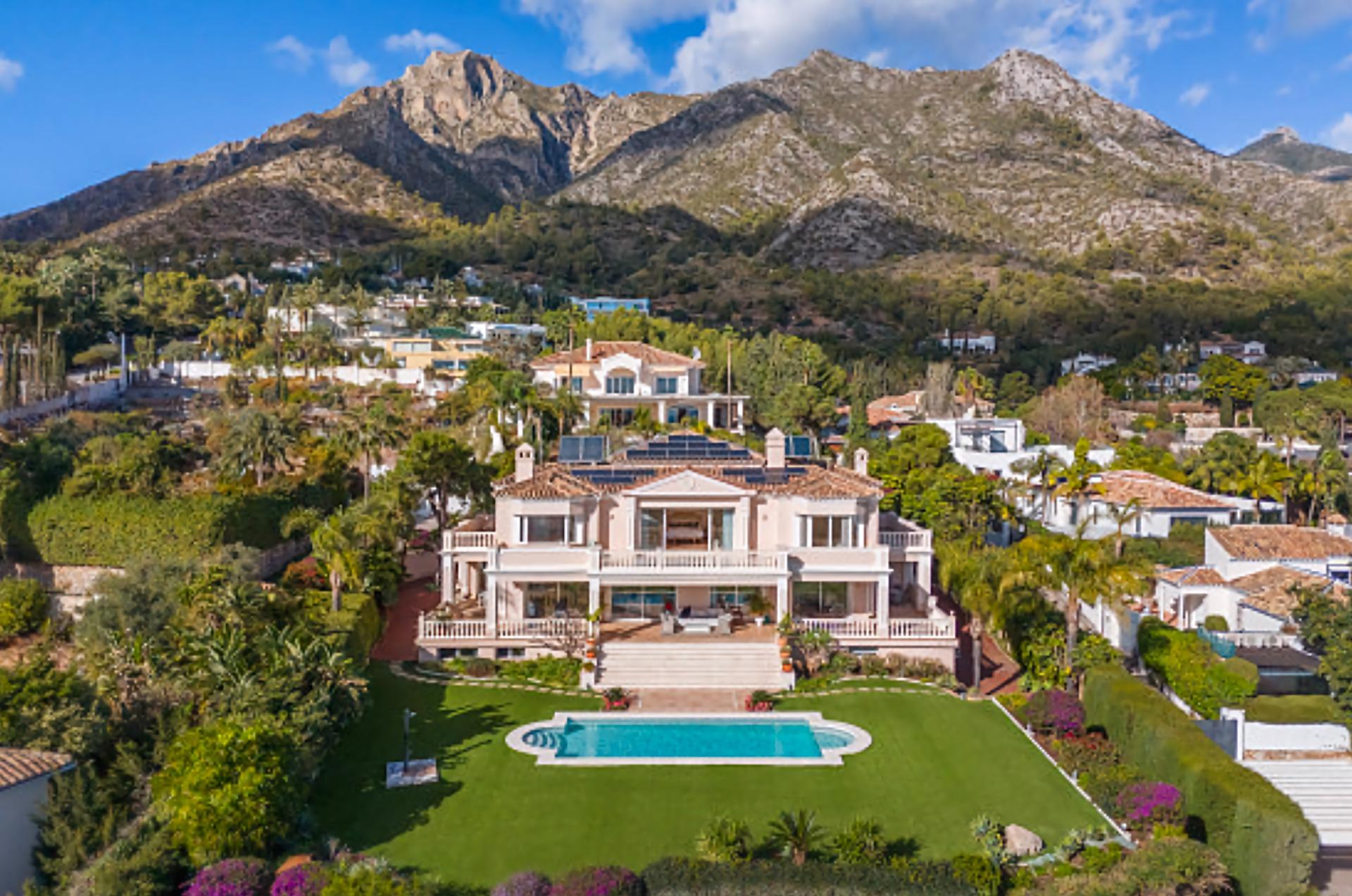 Villa for sale in Marbella - Golden Mile and Nagüeles 2