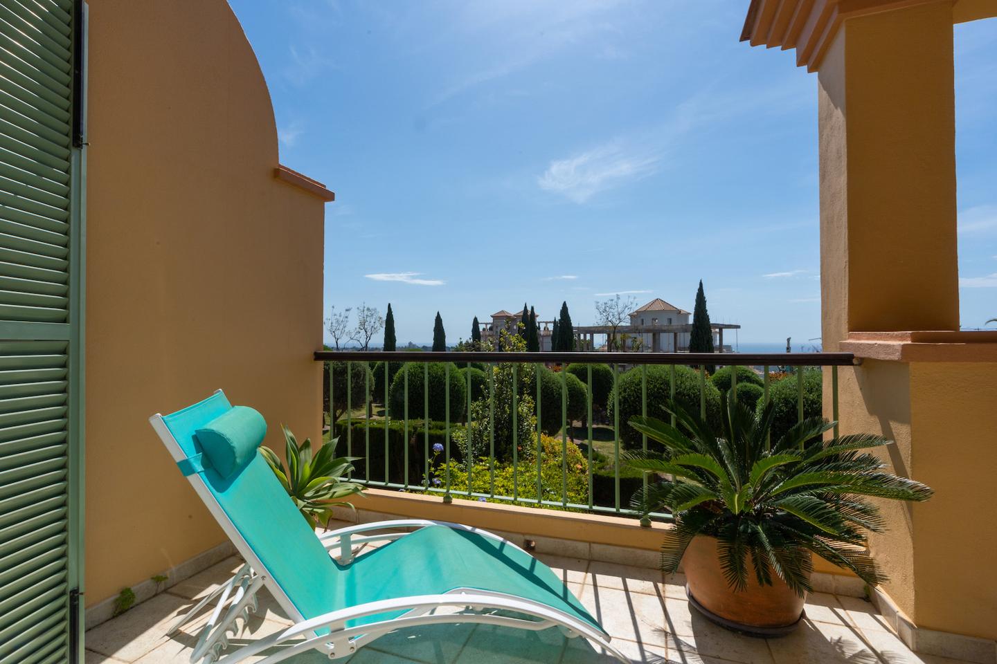 Apartment for sale in Benahavís 10