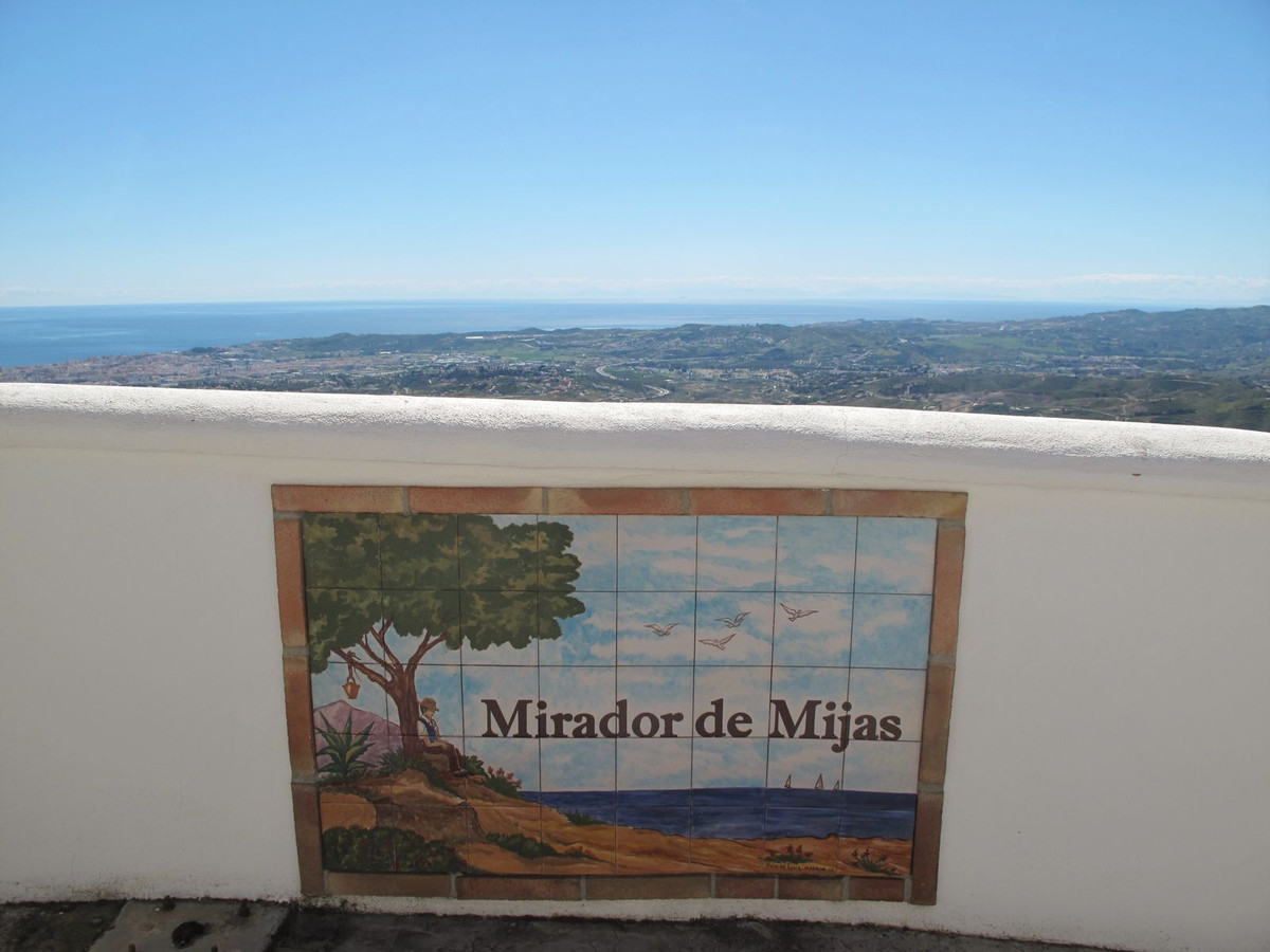 Apartamento en venta en Mijas 26