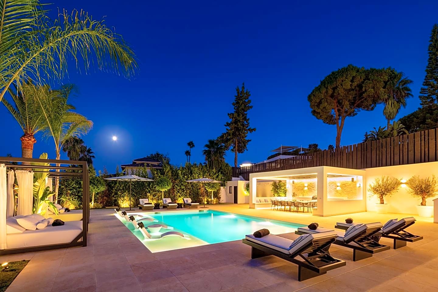 Villa te koop in Marbella - Nueva Andalucía 20