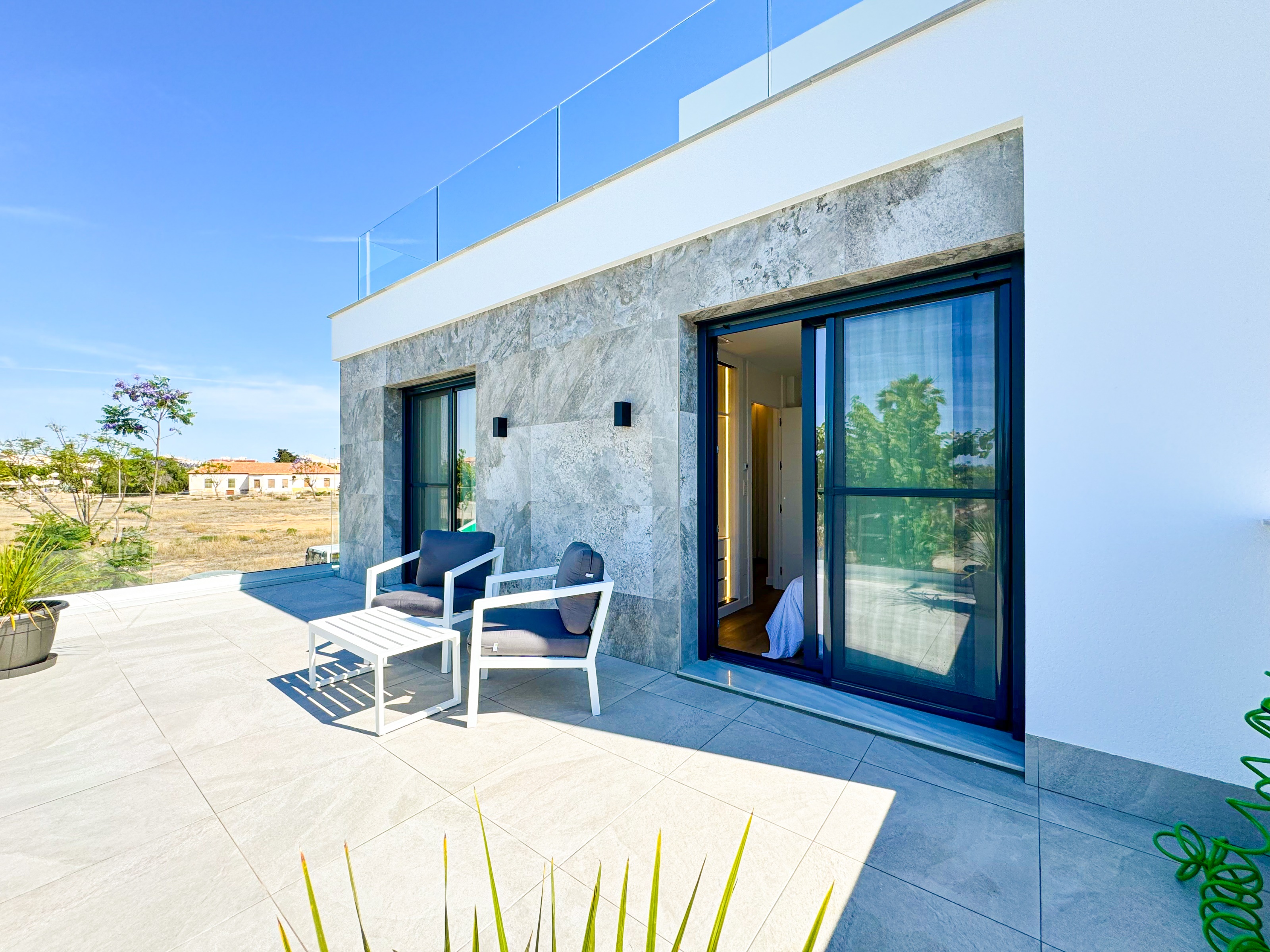 Villa te koop in Alicante 13