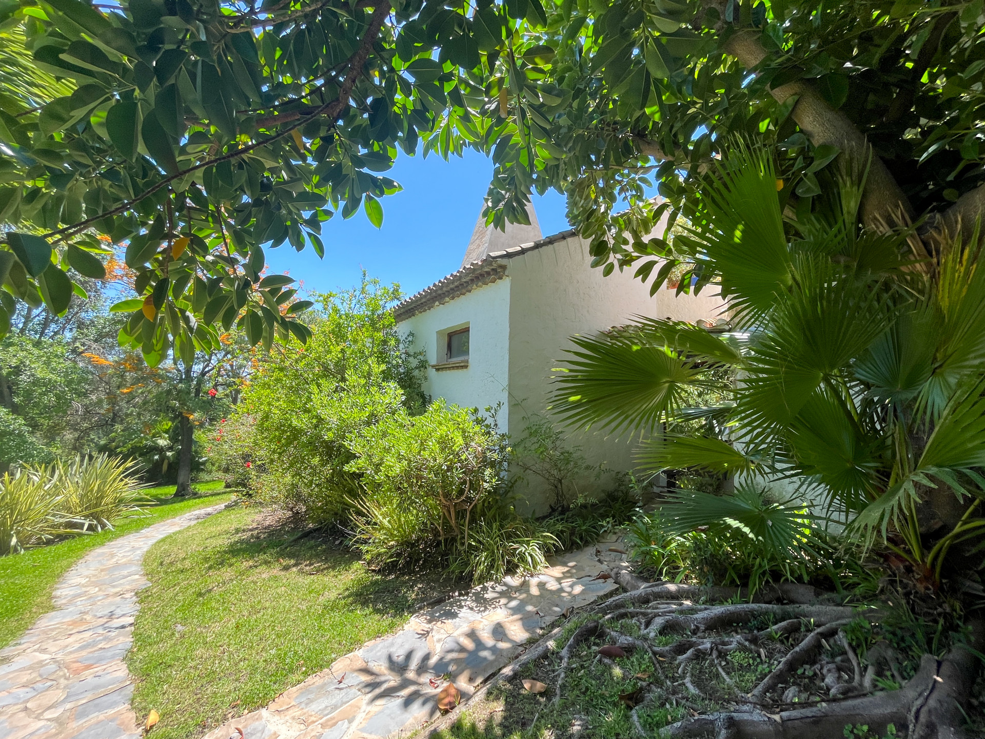 Villa for sale in Casares 4