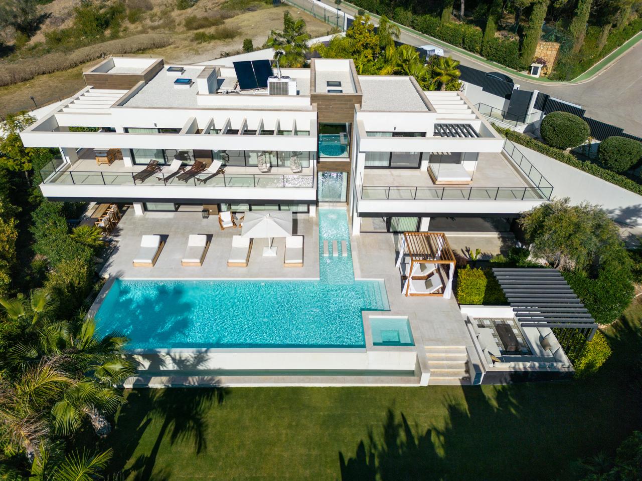 Haus zum Verkauf in Marbella - Nueva Andalucía 2