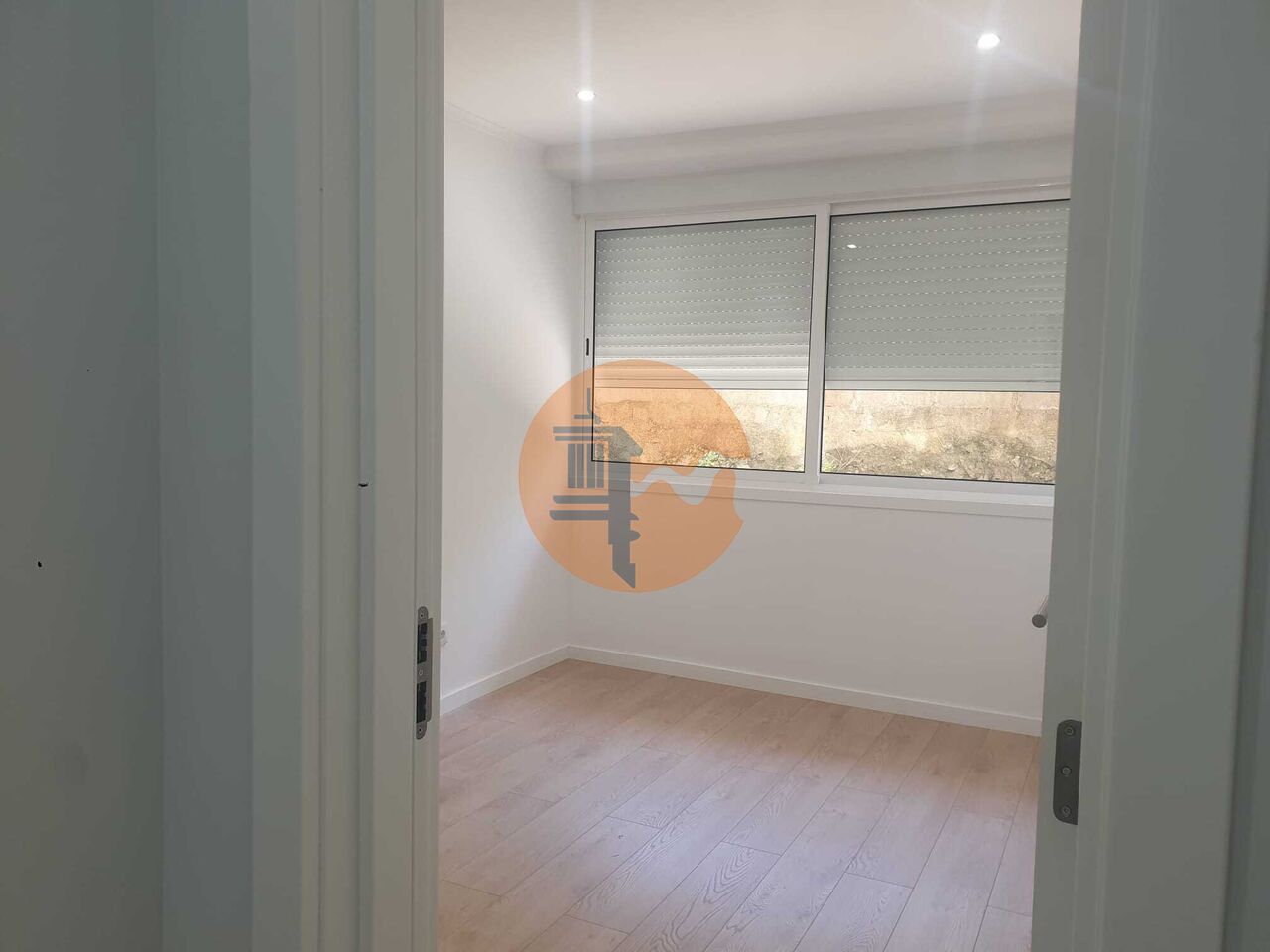 Apartment for sale in Lisbon 8