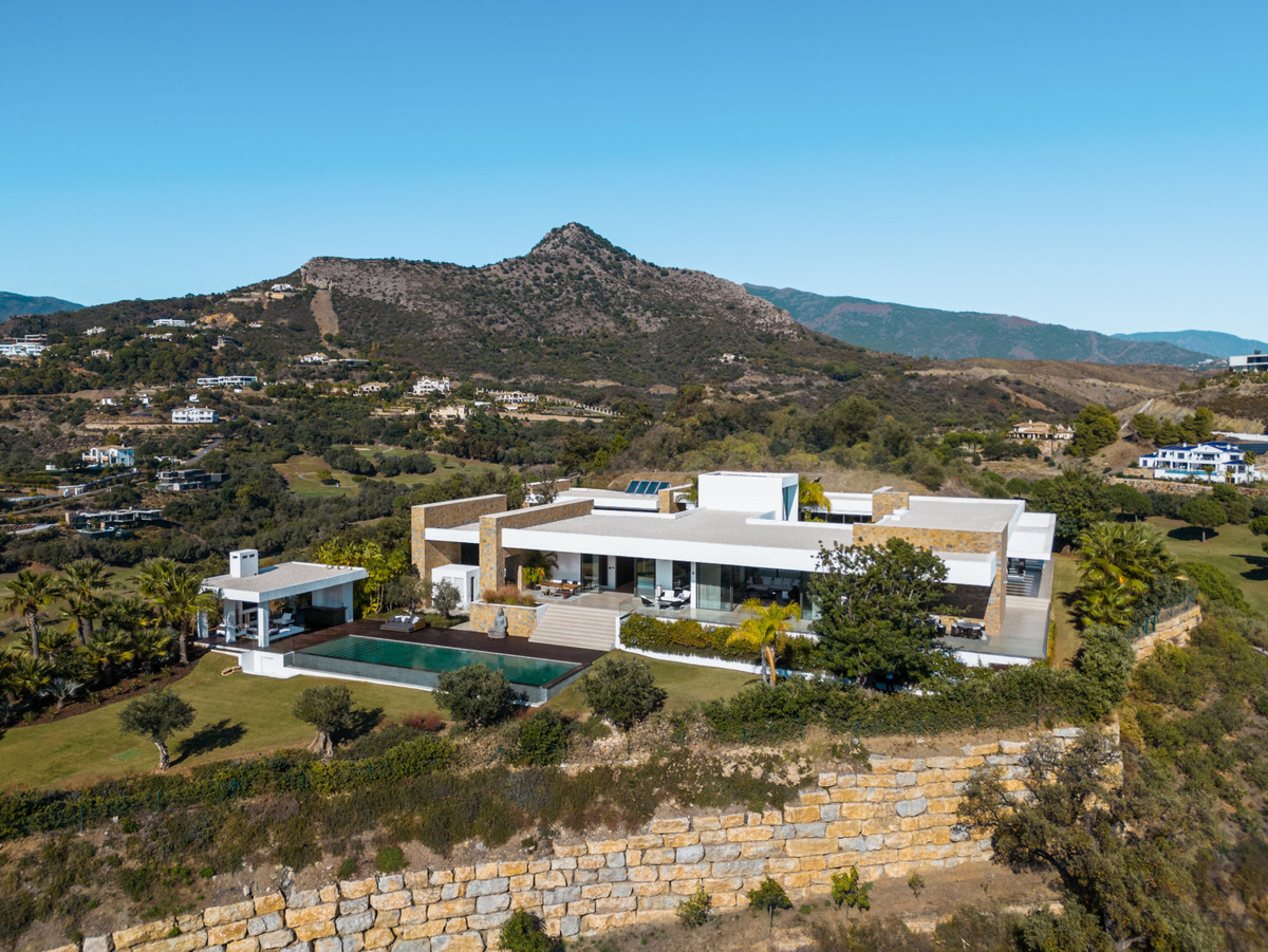 Property Image 610013-benahavis---town-villa-6-14