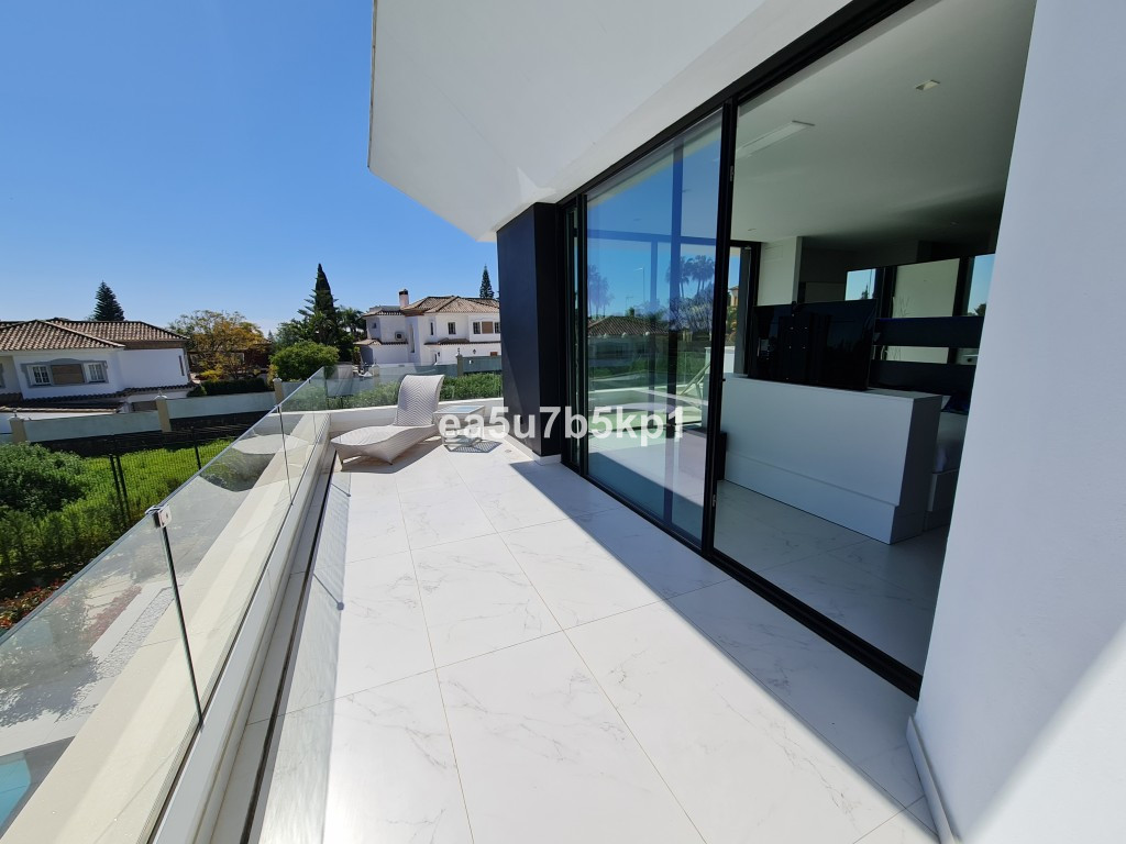 Villa till salu i Málaga 8