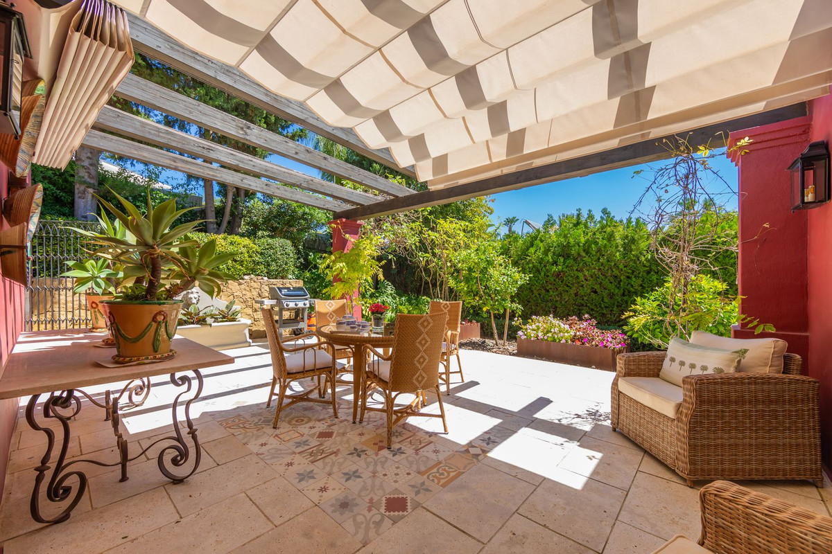 Villa à vendre à Estepona 28