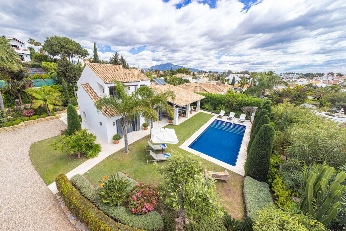 Villa à vendre à Estepona 32