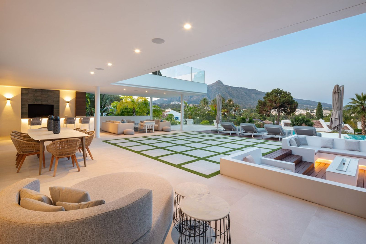 Villa for sale in Marbella - Nueva Andalucía 18