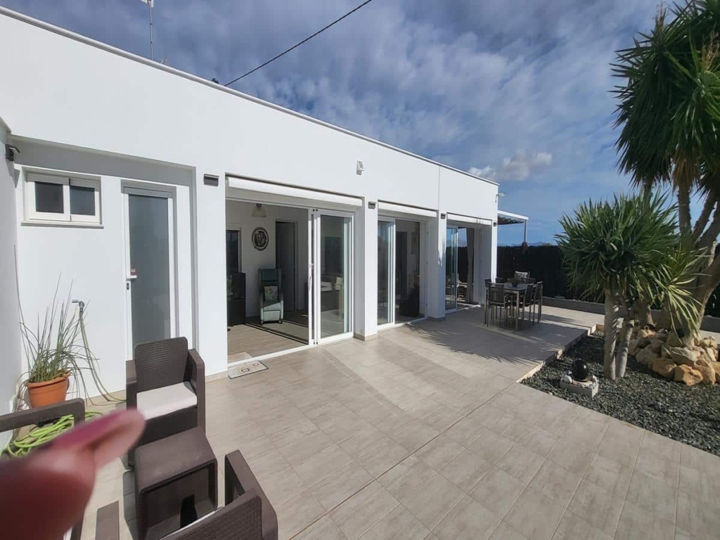 Villa for sale in Alicante 10