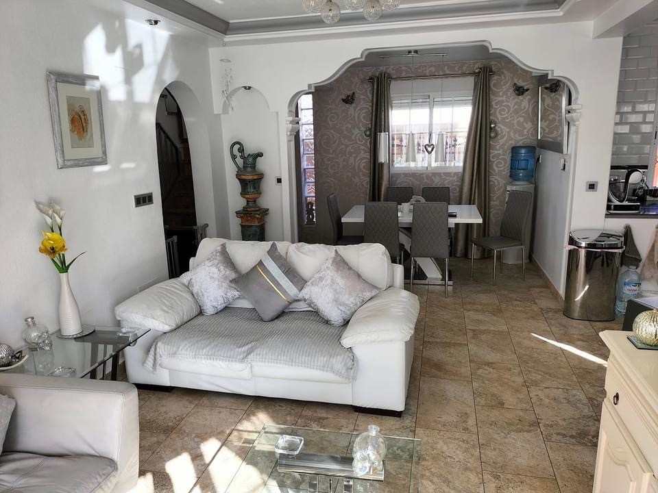 Villa for sale in Alicante 8