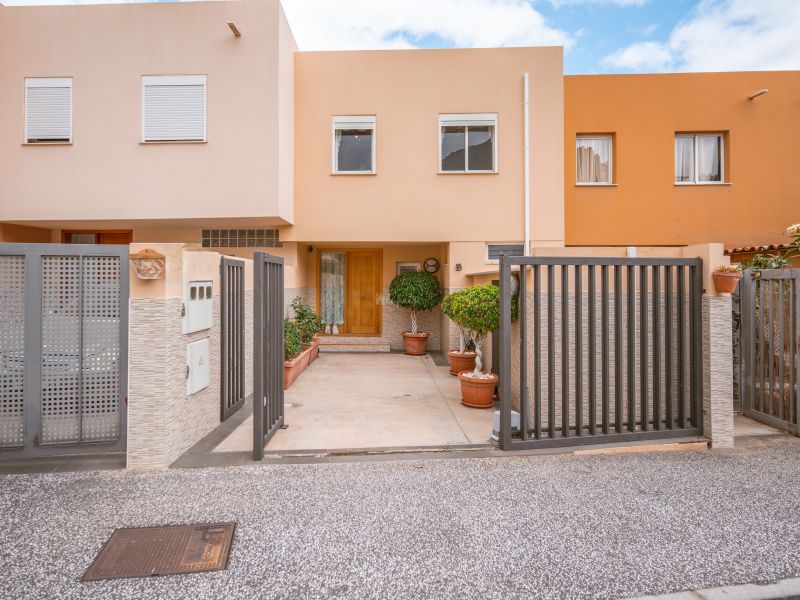 Townhouse na sprzedaż w Tenerife 1