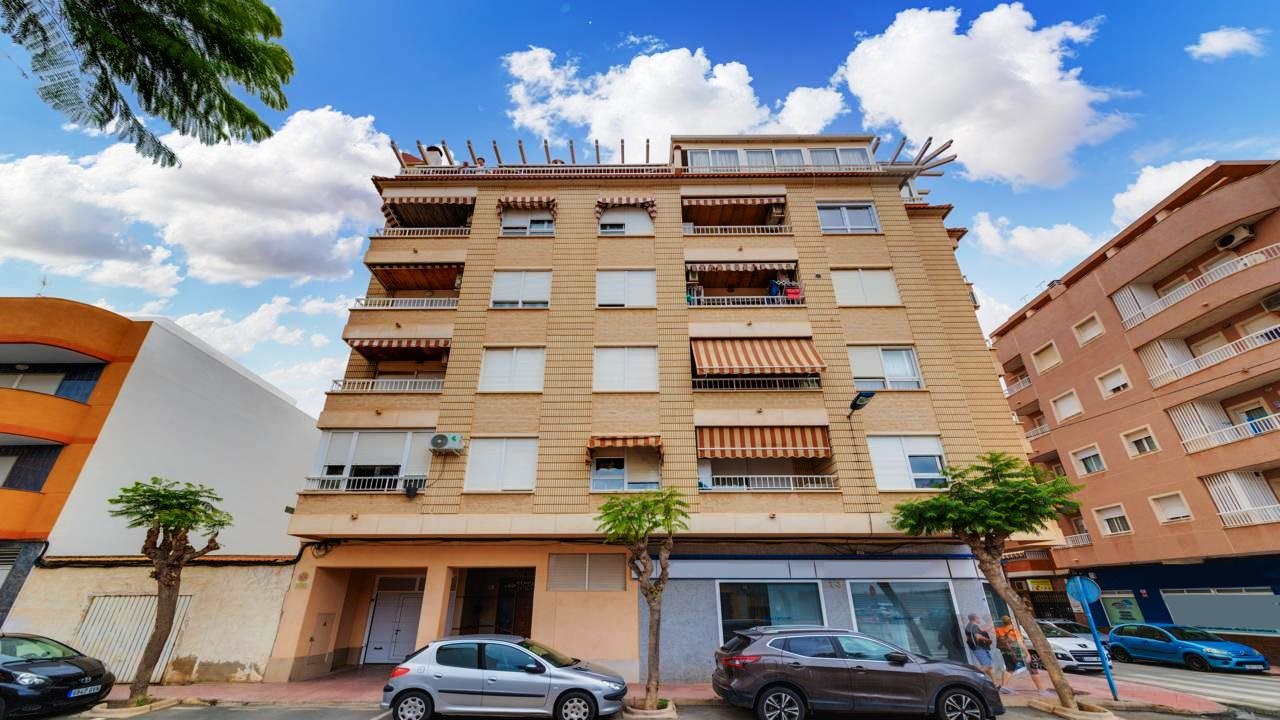 Apartament na sprzedaż w Torrevieja and surroundings 1