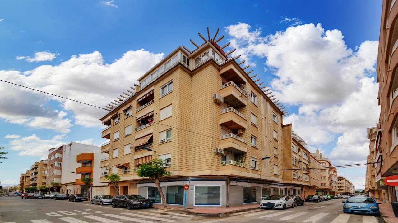 Apartament na sprzedaż w Torrevieja and surroundings 8