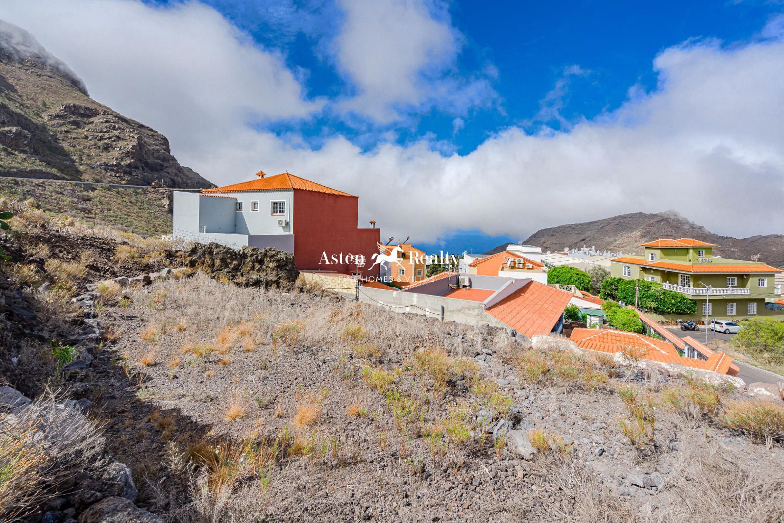 Działka na sprzedaż w Tenerife 2