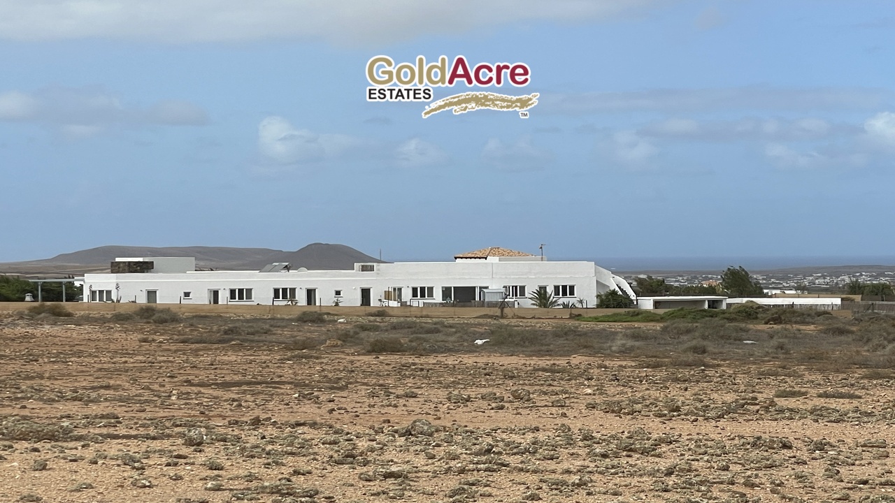 Villa for sale in Fuerteventura 1