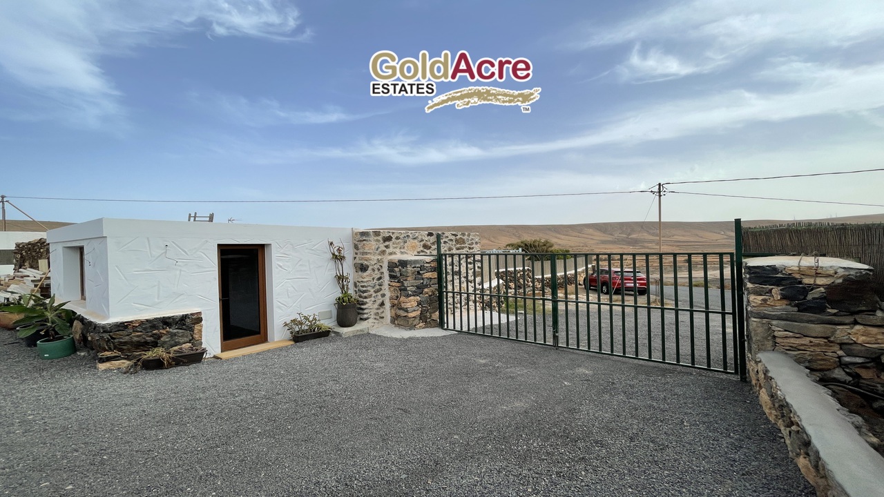 Countryhome for sale in La Palma 5