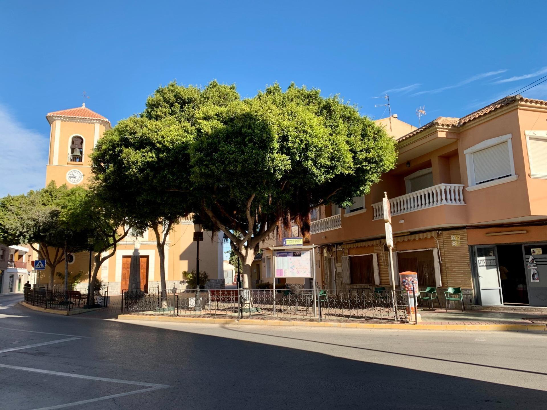 Adosada en venta en Los Alcázares 12