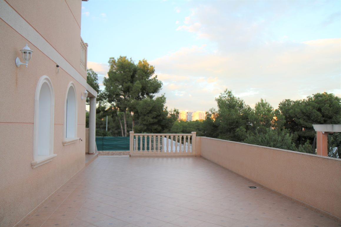 Villa for sale in Benidorm 5