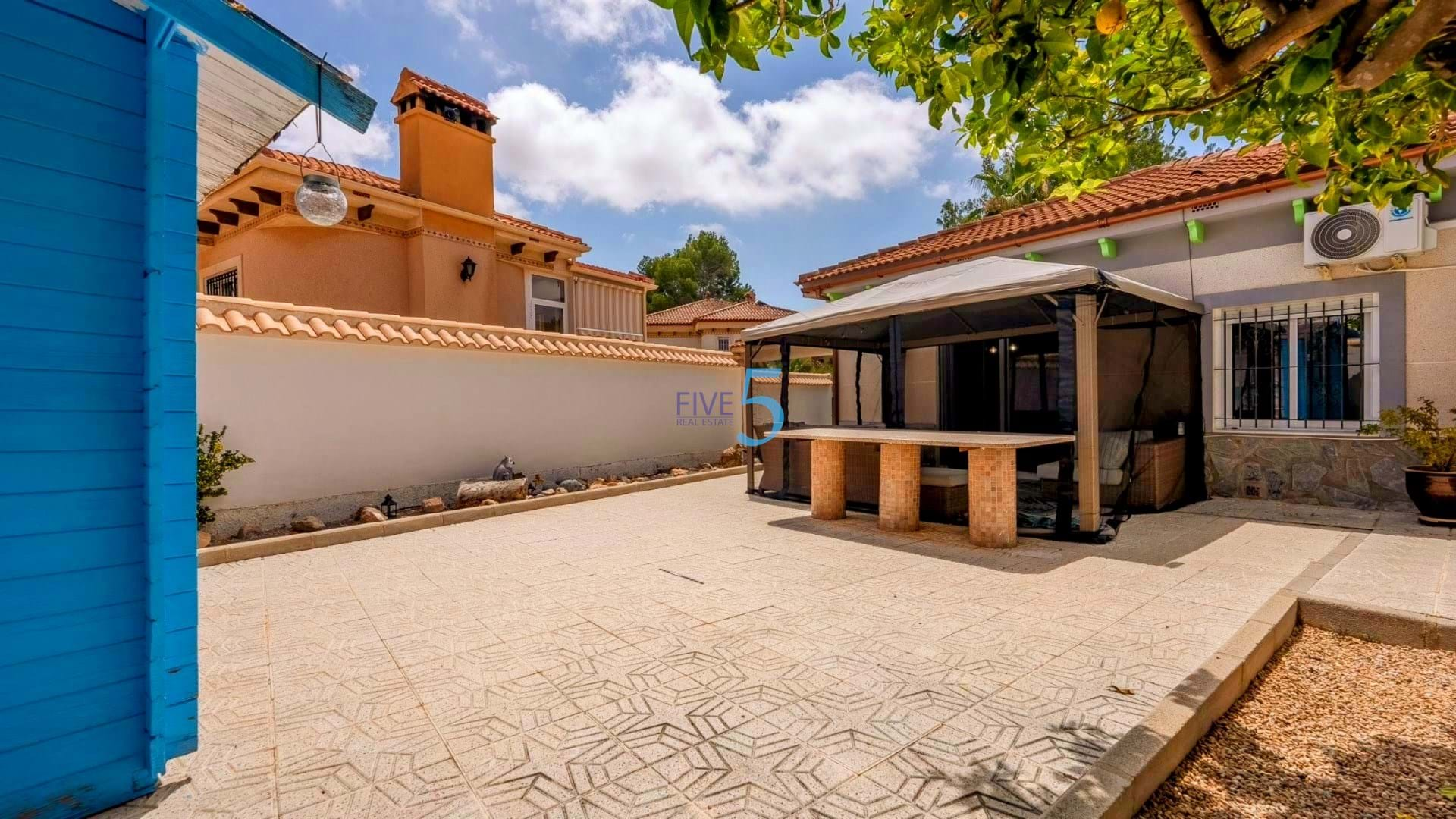 Villa for sale in Alicante 21