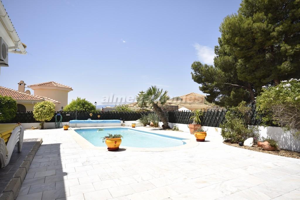 Villa for sale in Almería and surroundings 3