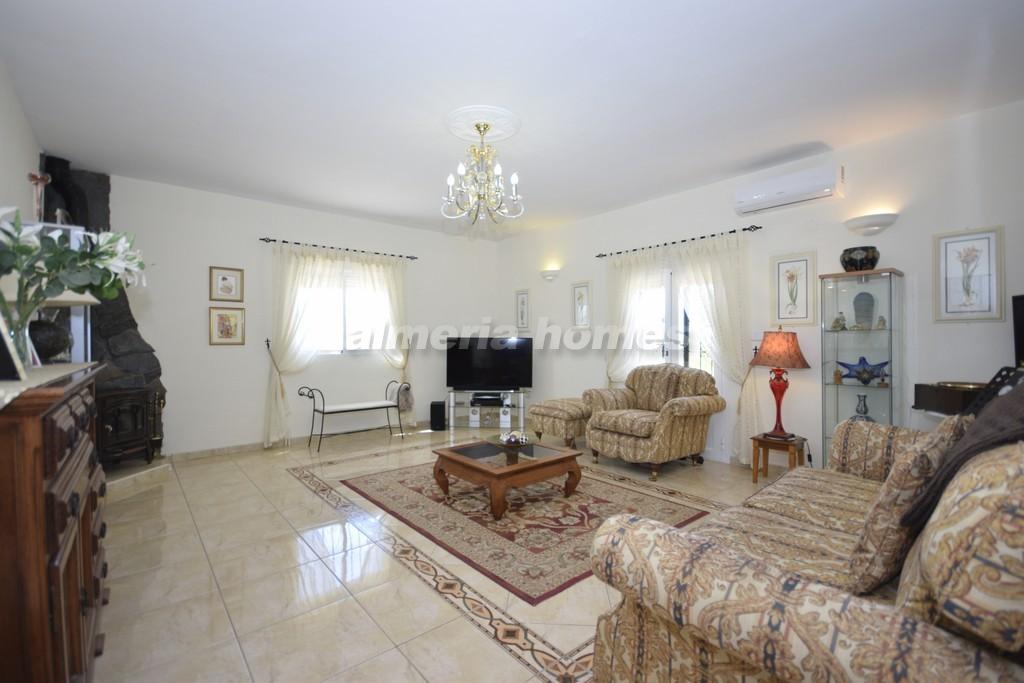 Villa for sale in Almería and surroundings 13