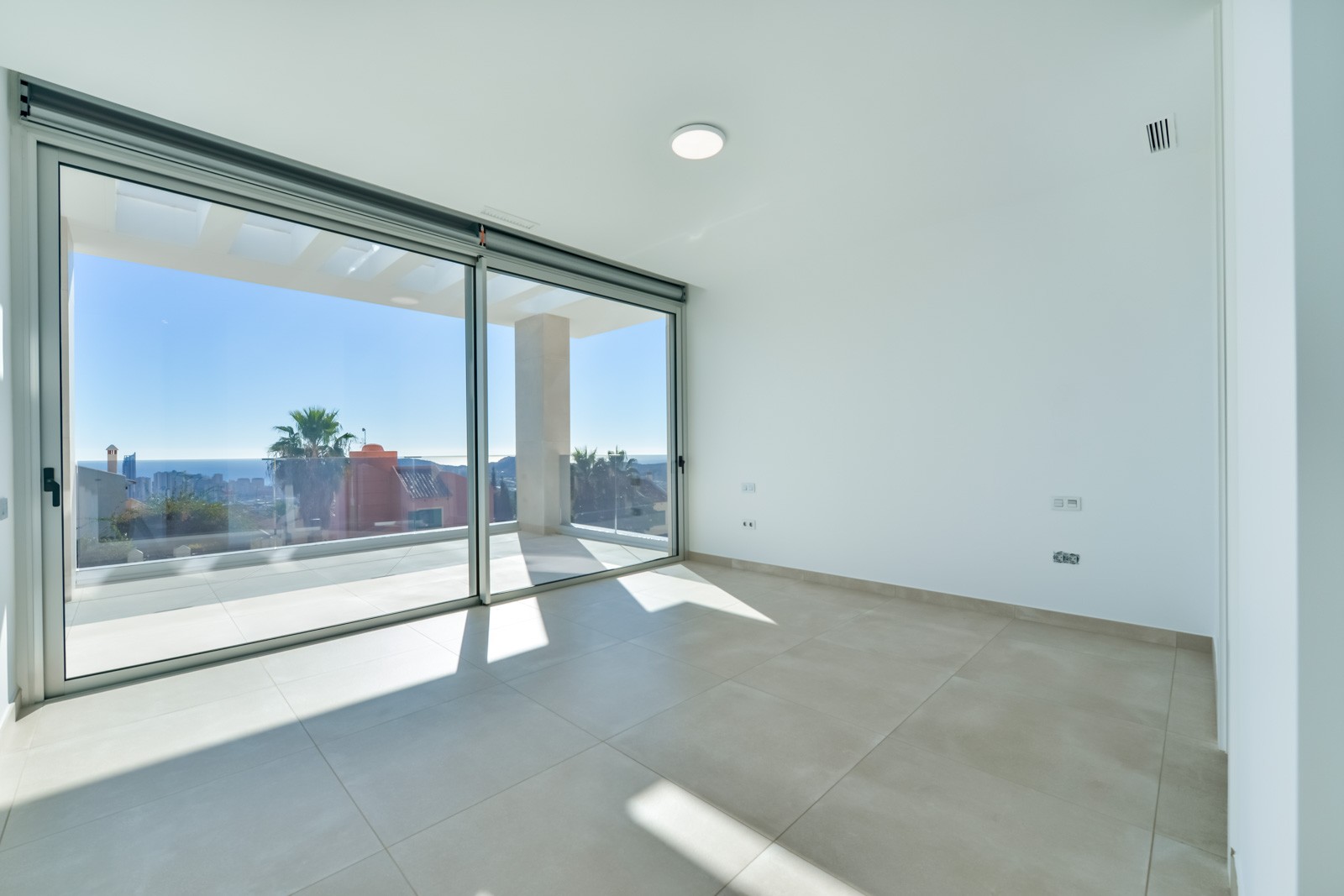 Villa for sale in Alicante 19