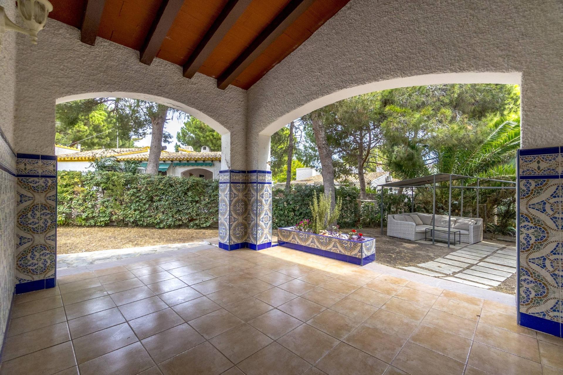 Villa for sale in Alicante 16