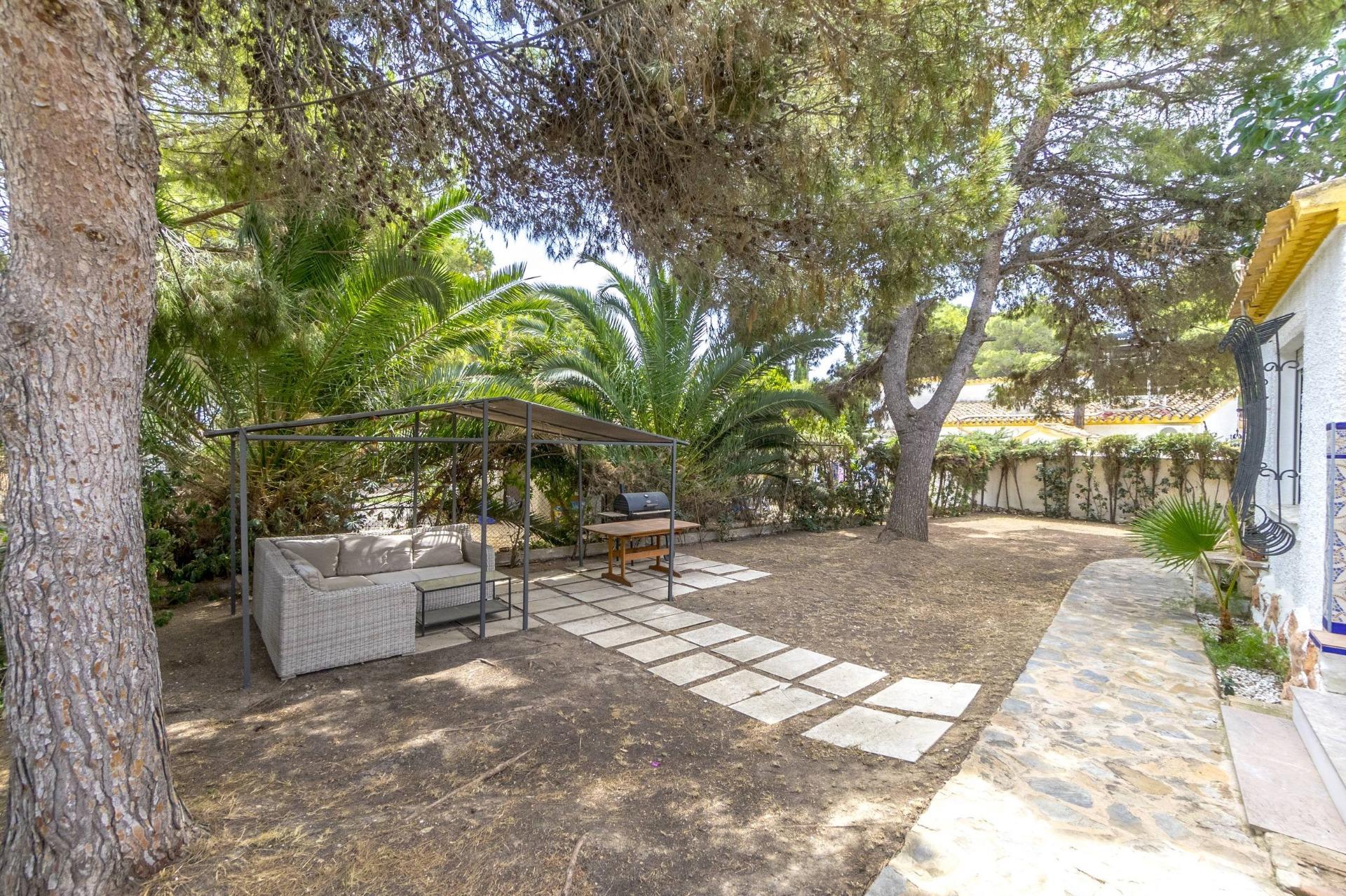 Villa for sale in Alicante 20