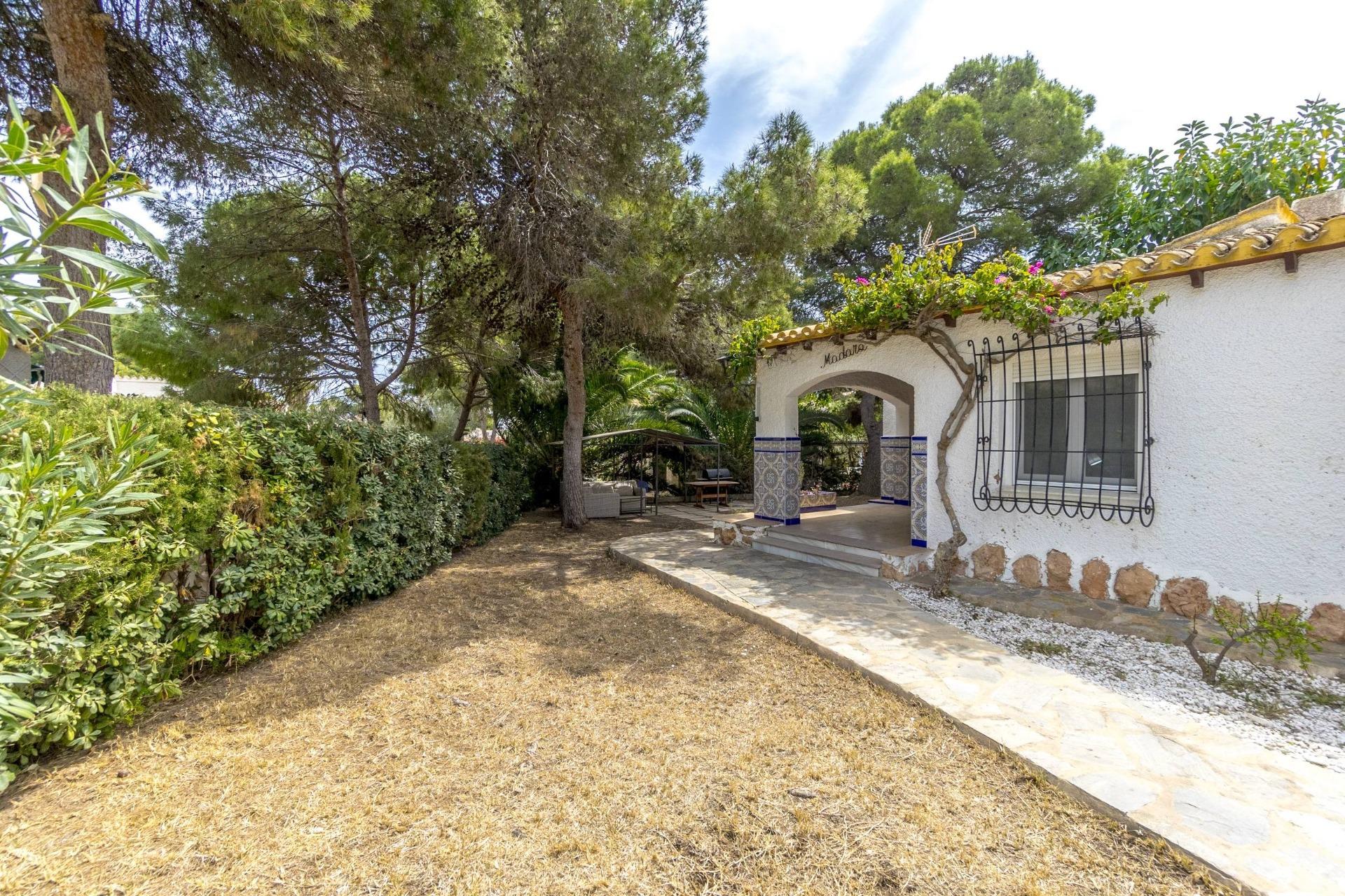 Villa à vendre à Alicante 28