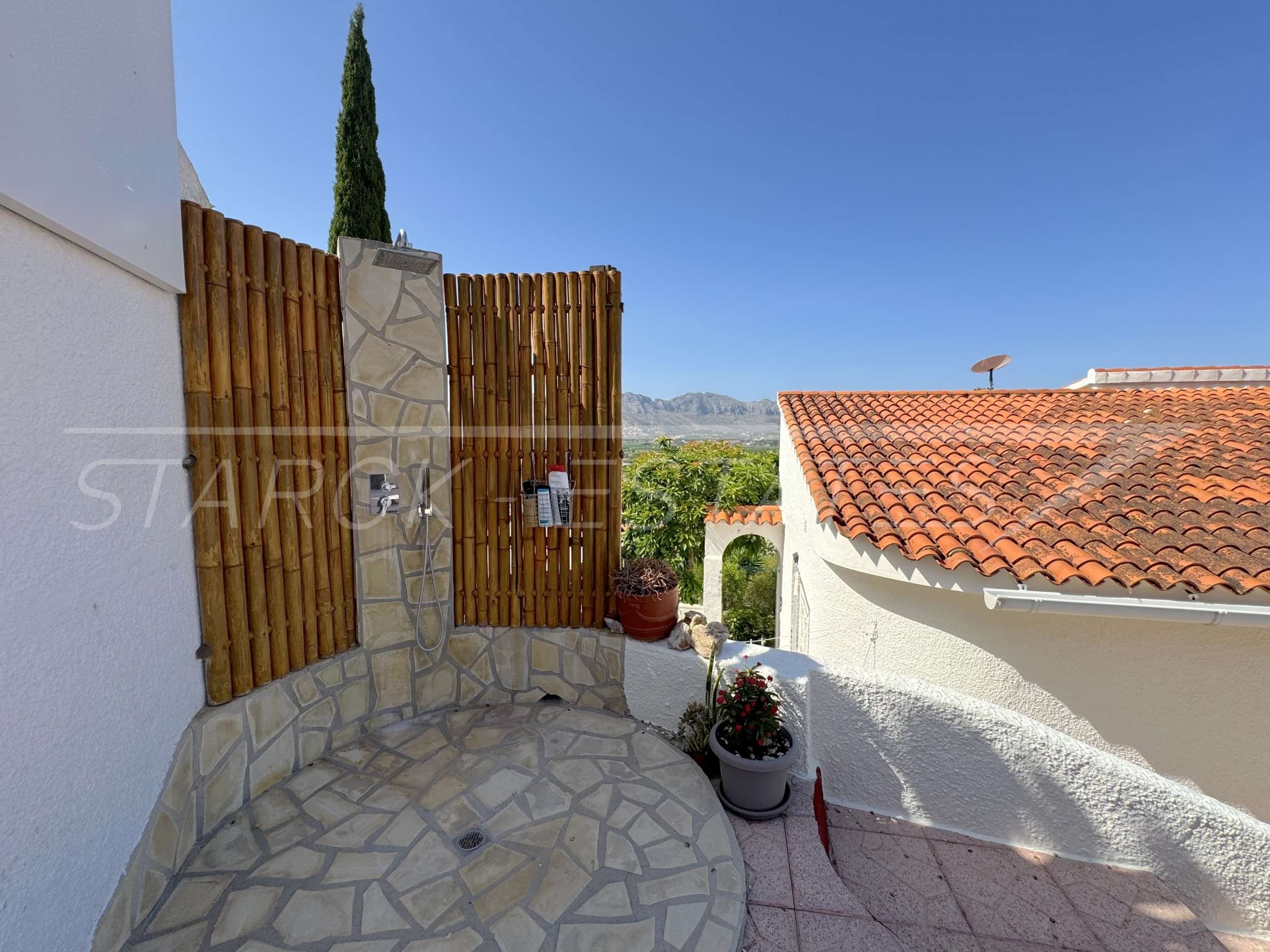 Villa à vendre à Alicante 13