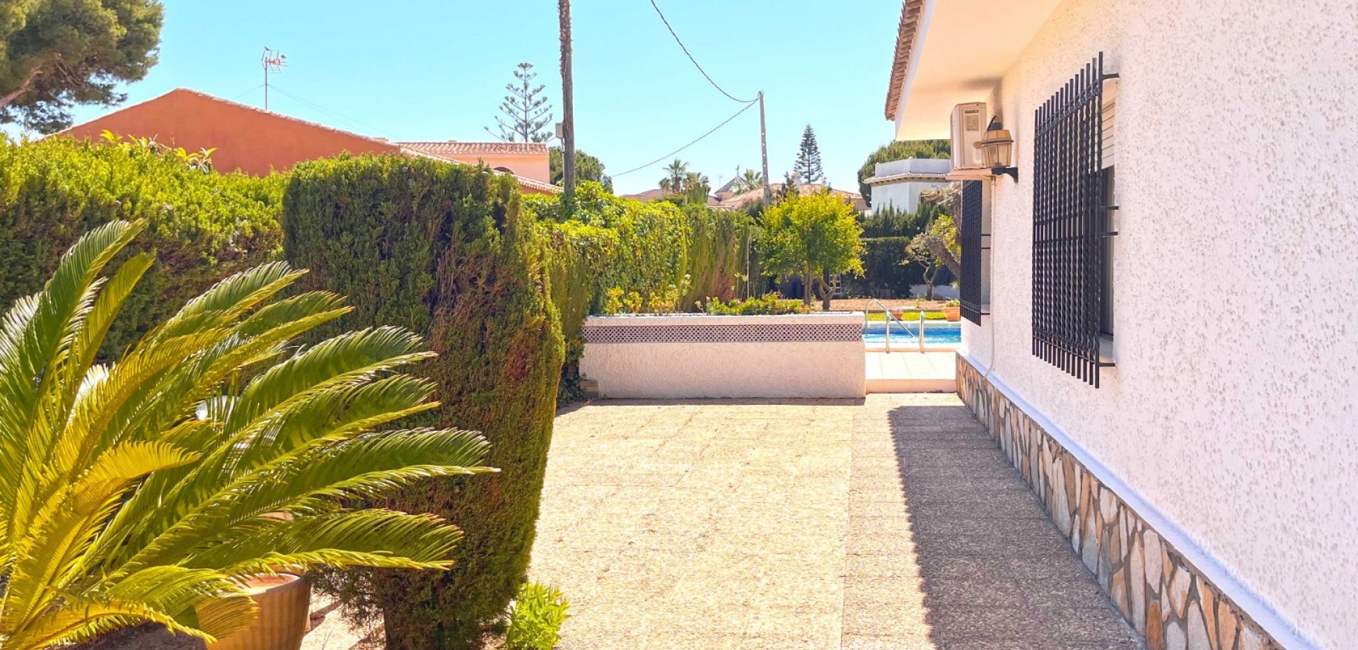 Villa for sale in Alicante 33