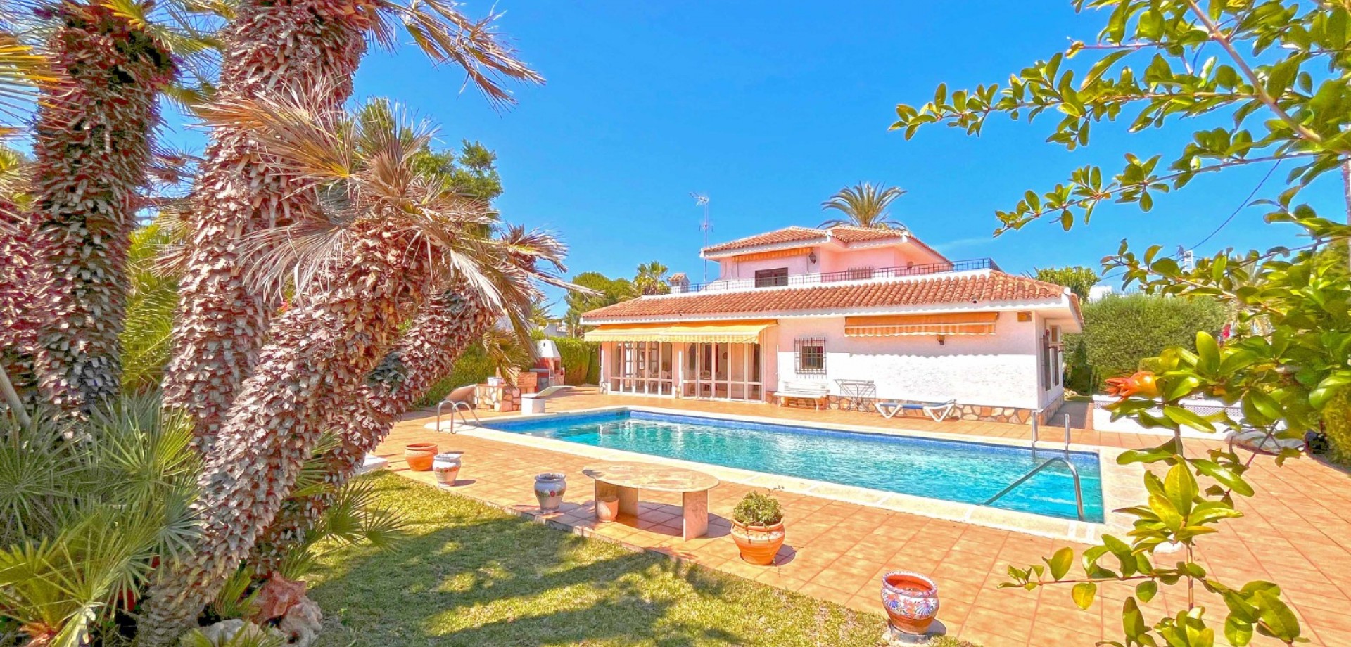 Villa à vendre à Alicante 40