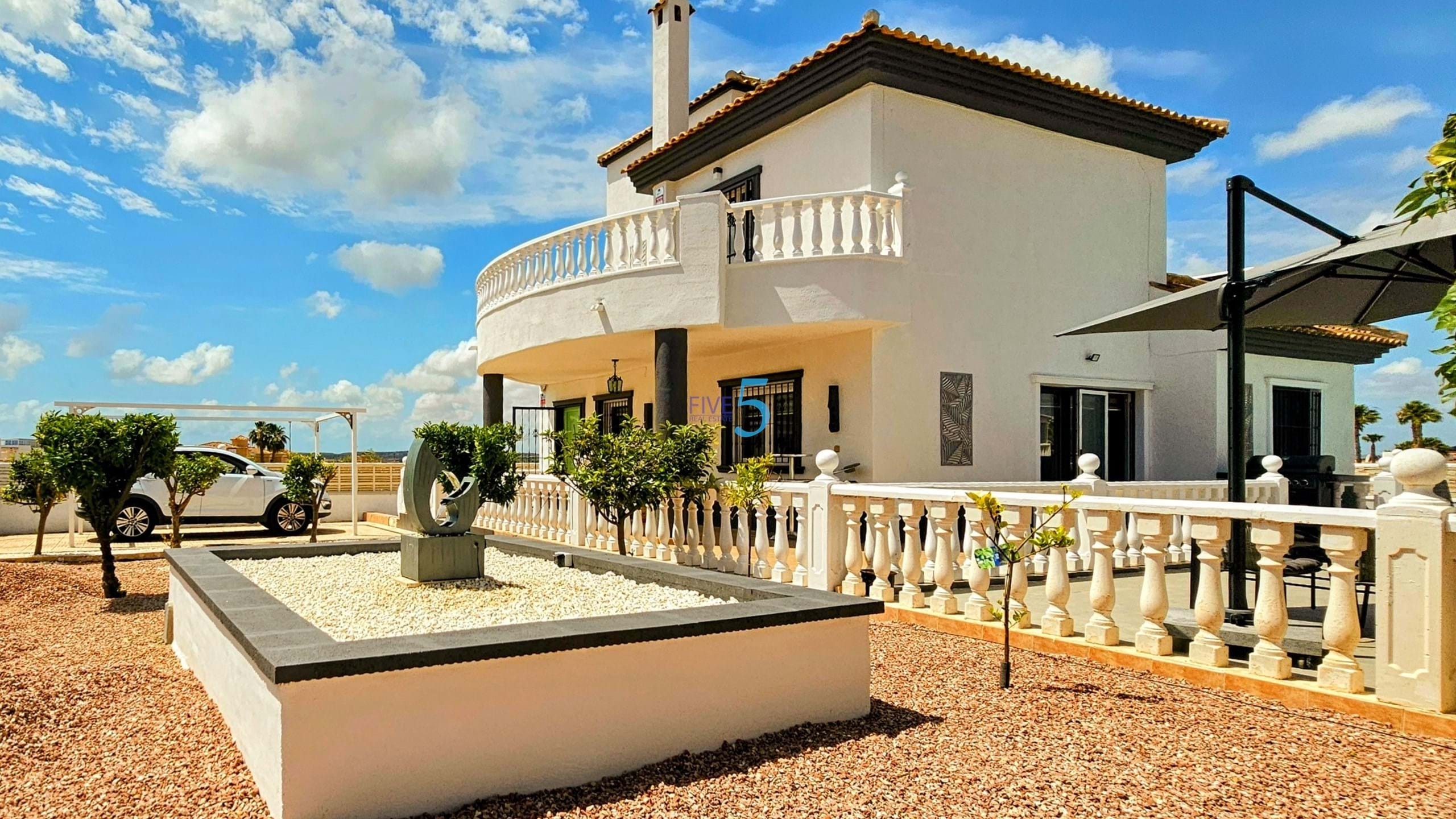 Villa te koop in Alicante 20