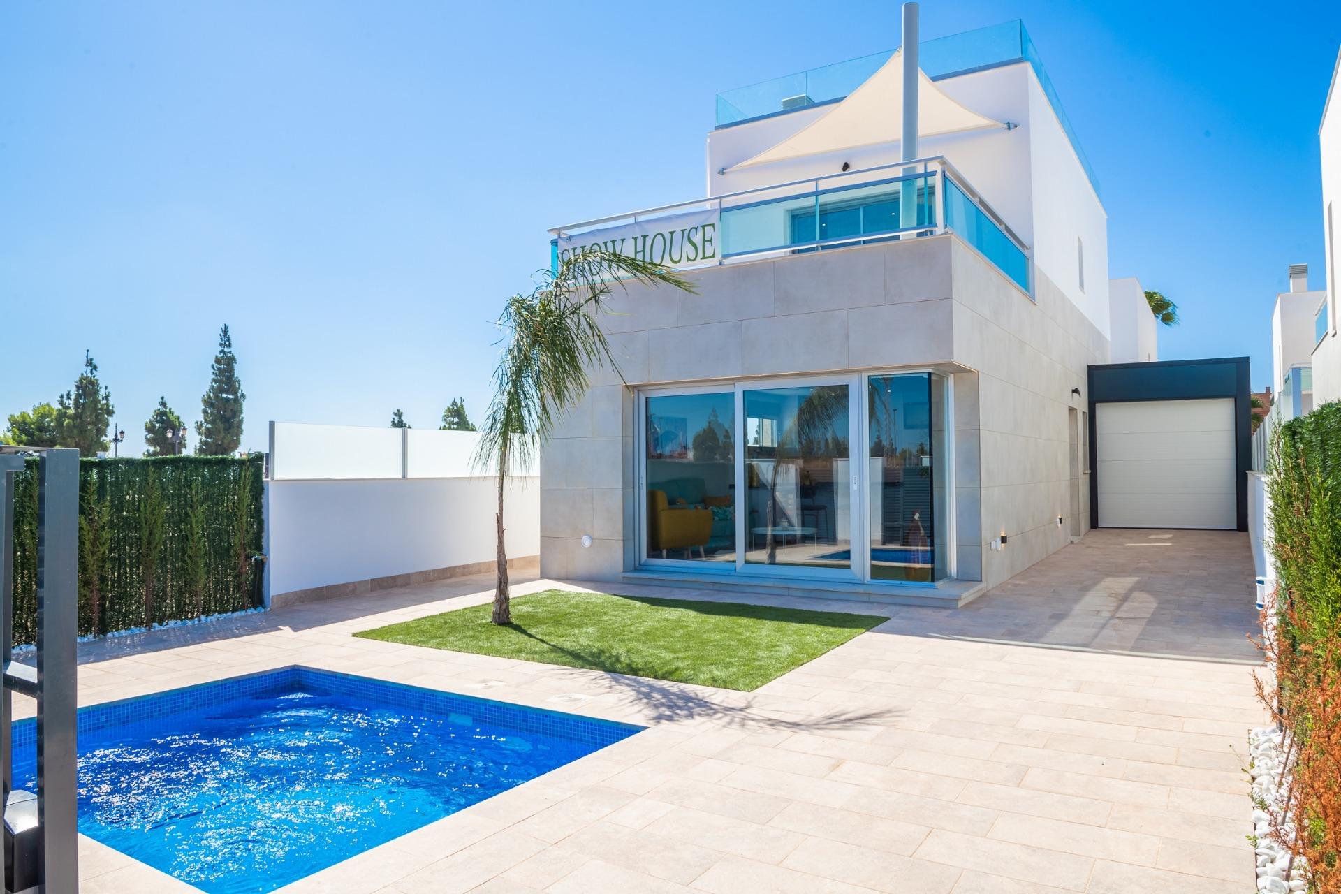 Villa for sale in Los Alcázares 1