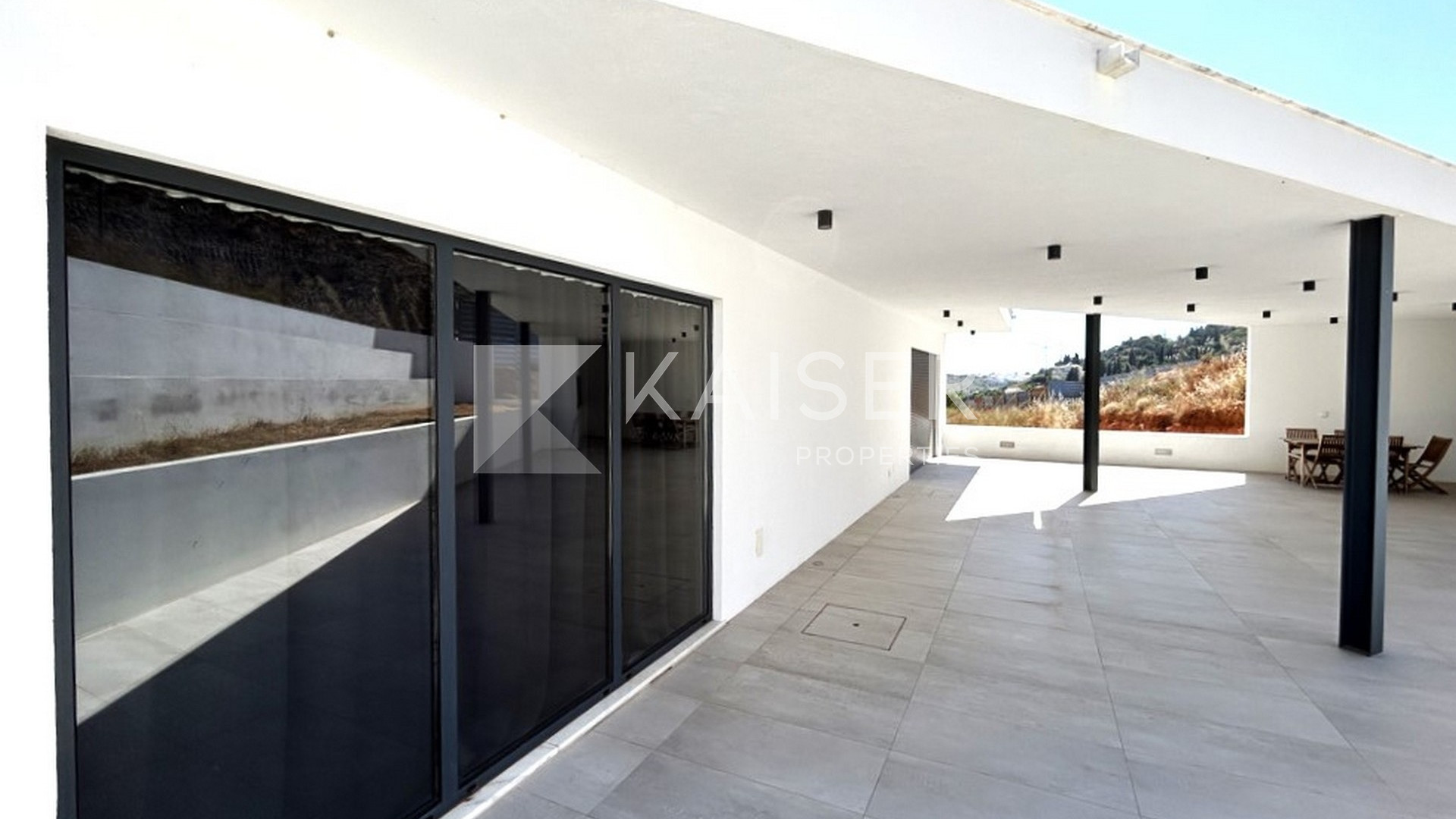 Villa for sale in Albufeira 12