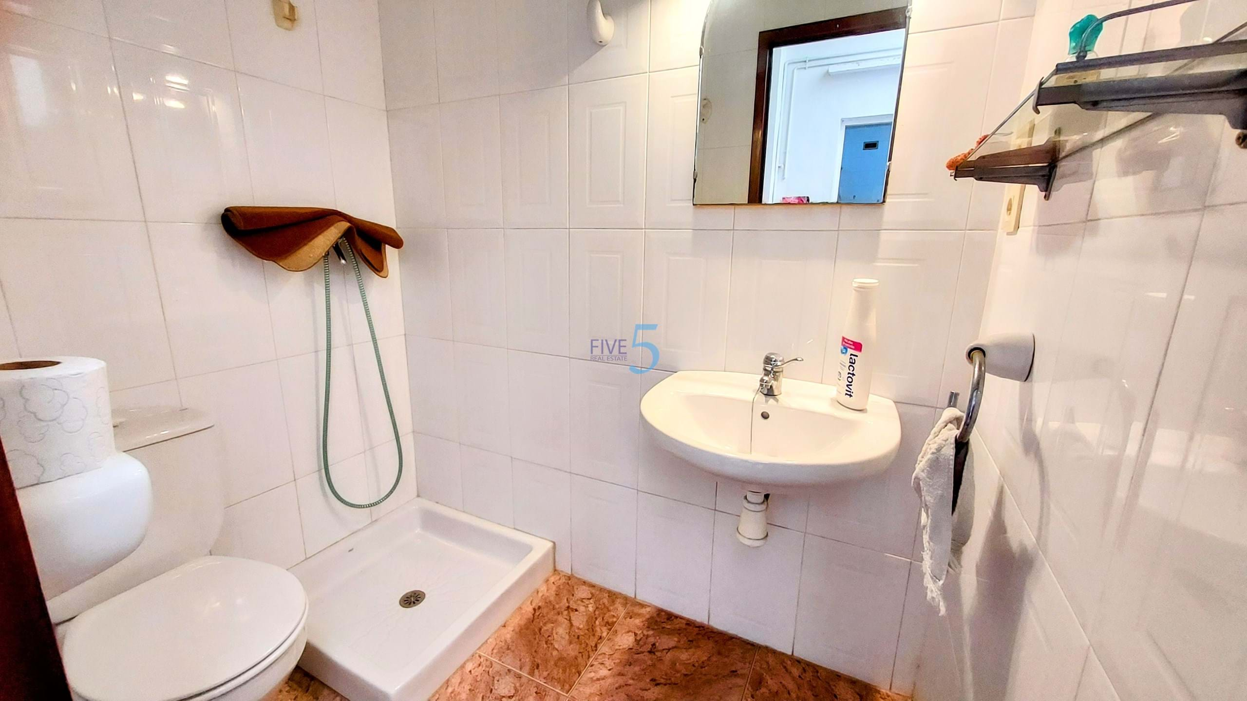 Adosada en venta en Valencia City 9