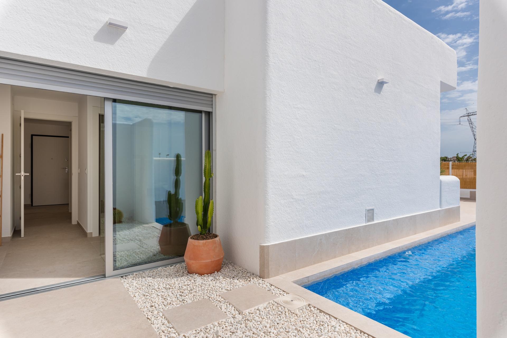 Villa for sale in Alicante 26