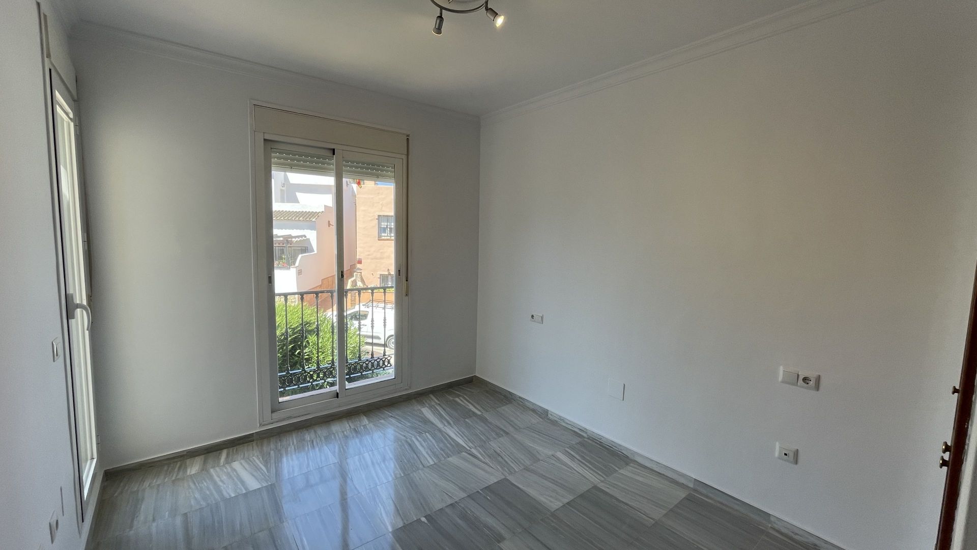 Townhouse te koop in Alhaurín 10