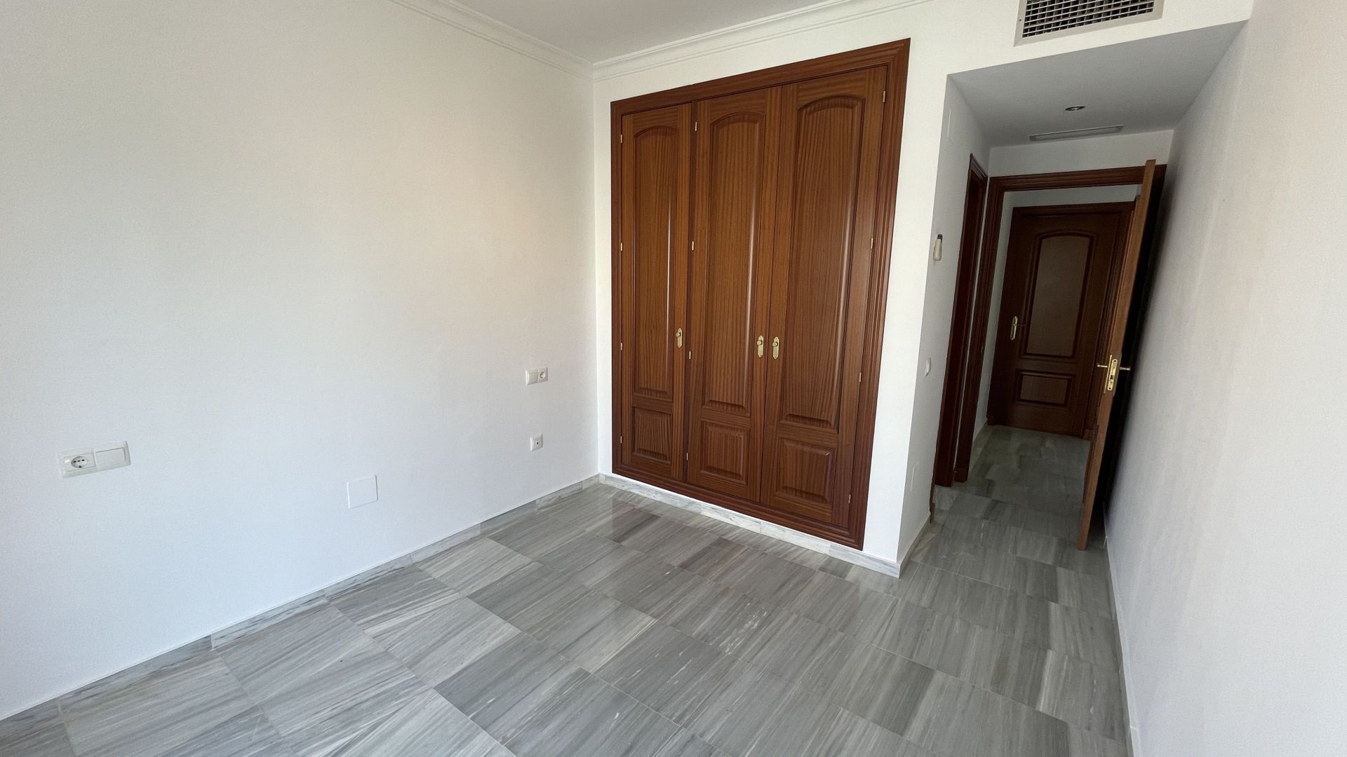 Townhouse na sprzedaż w Alhaurín 12