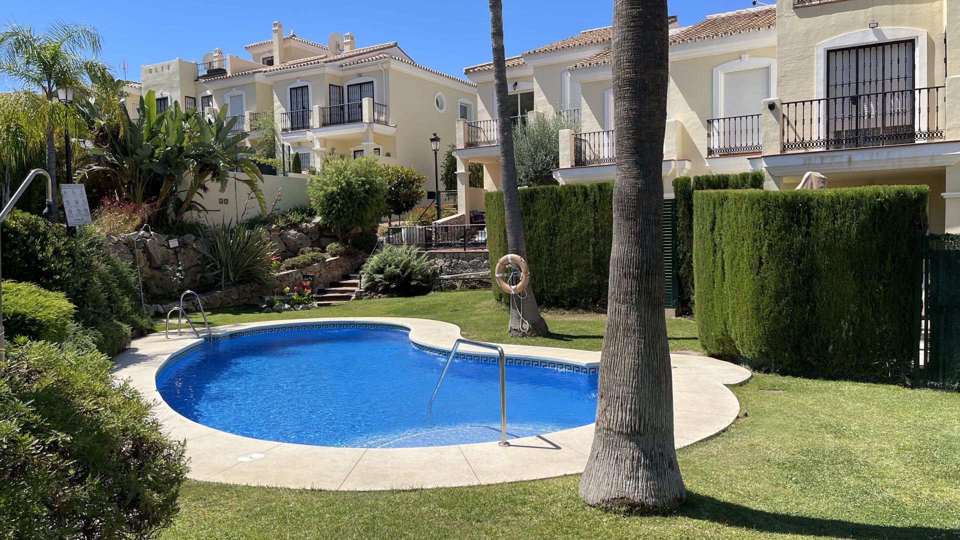 Townhouse te koop in Alhaurín 21