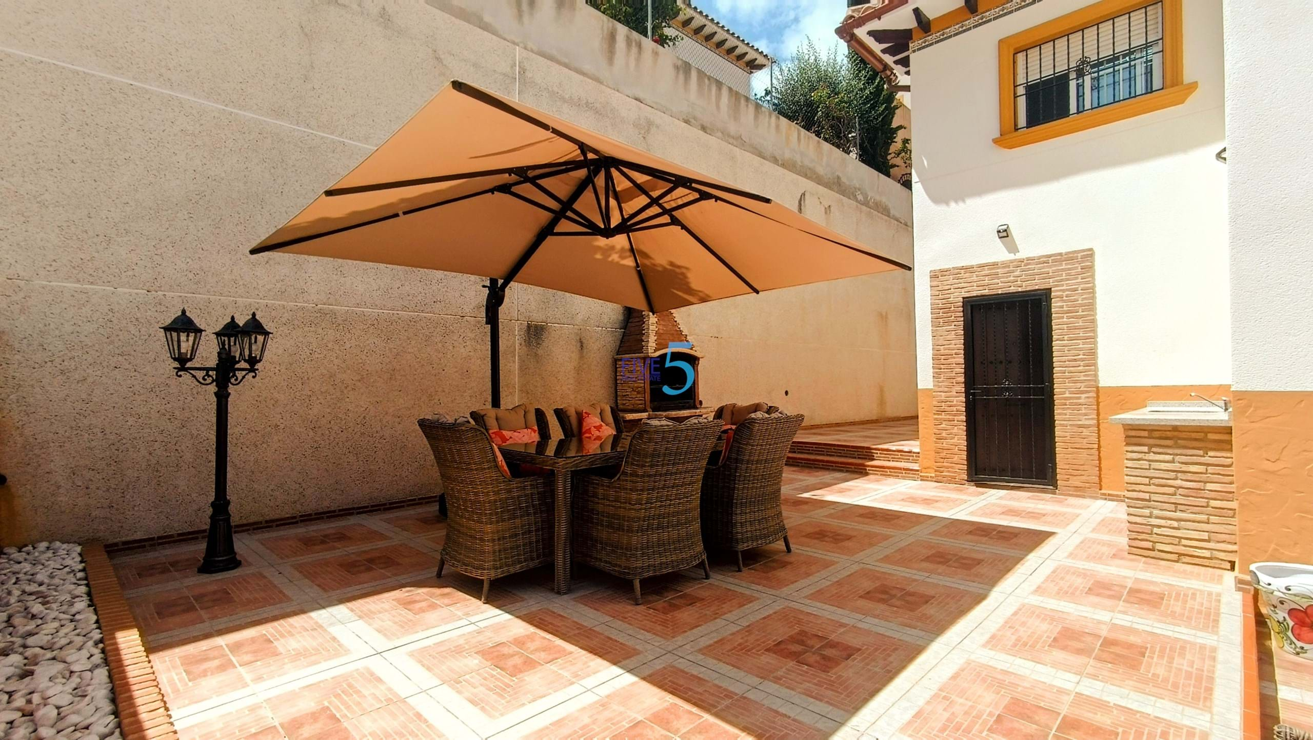 Villa for sale in Alicante 10