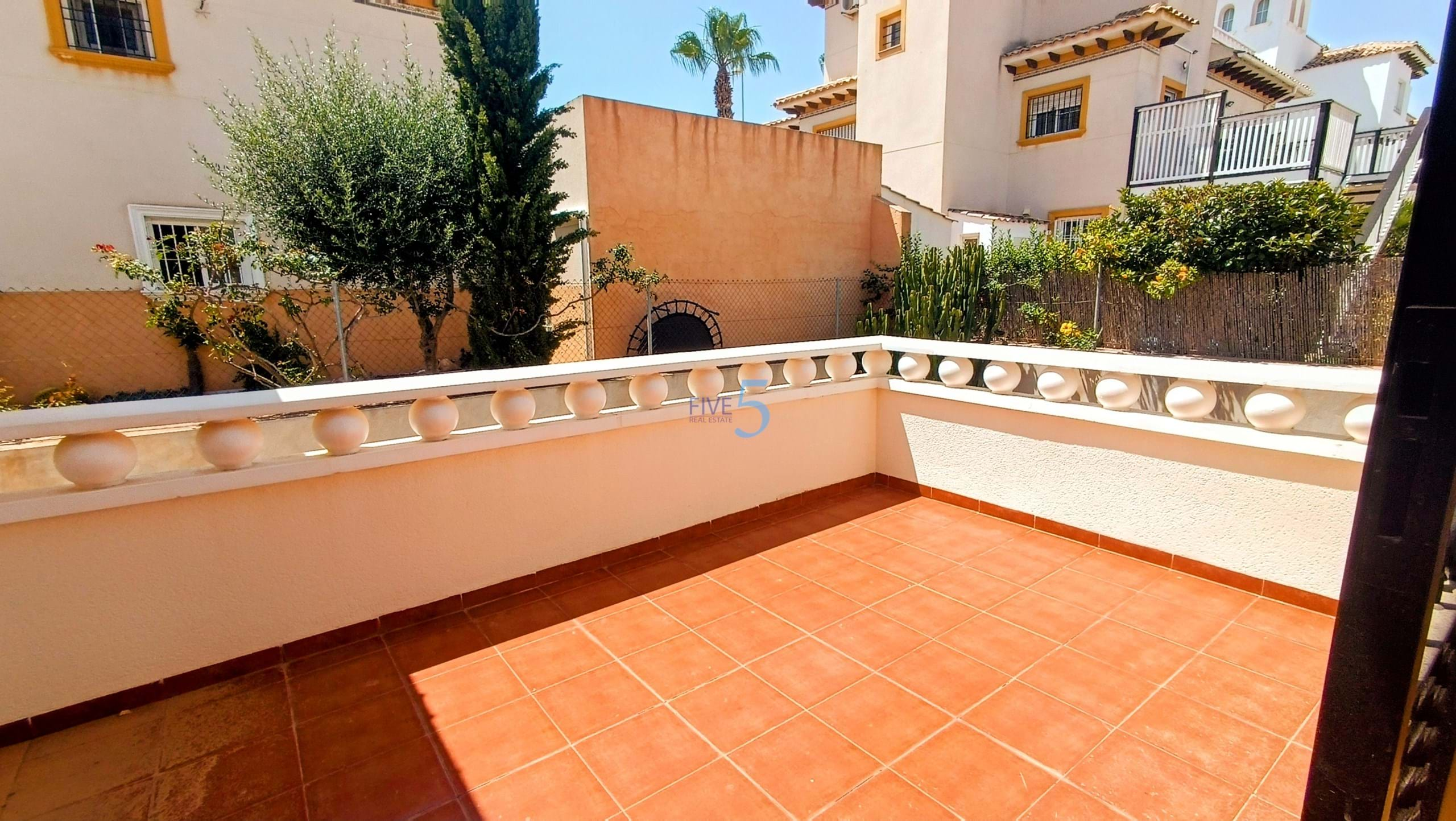 Villa for sale in Alicante 18