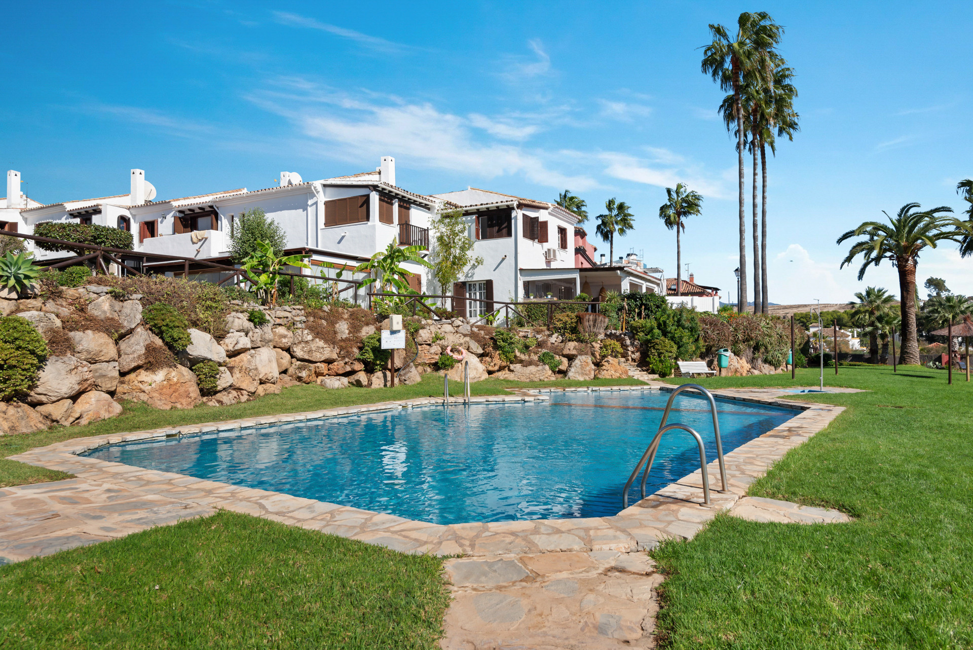 Townhouse for sale in Estepona 18