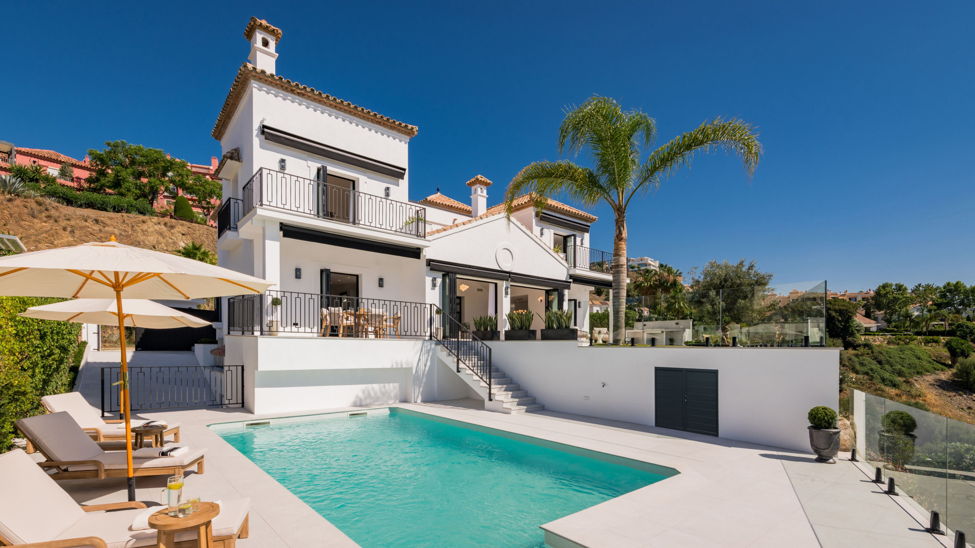 Villa for sale in Benahavís 1