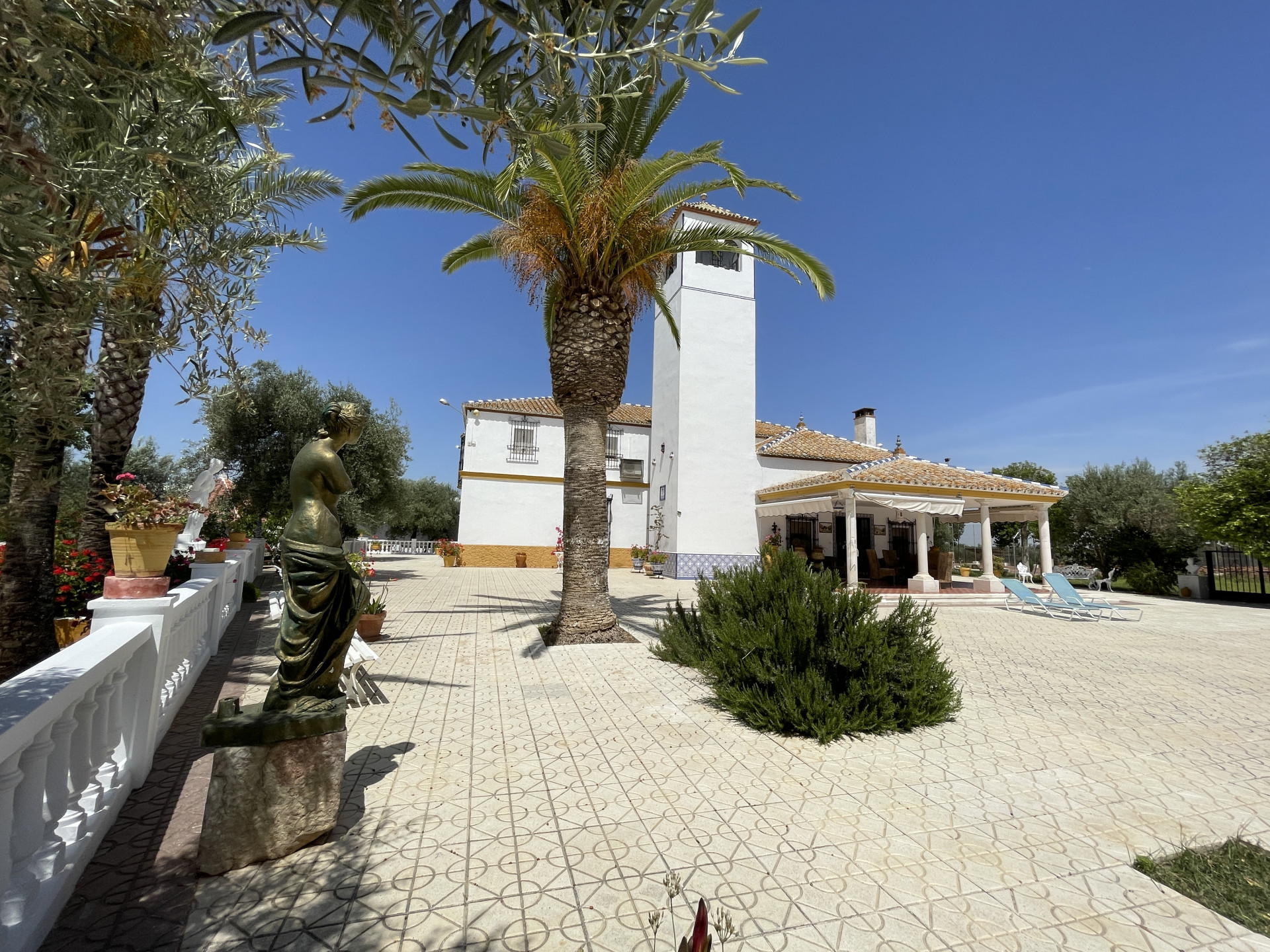 Countryhome for sale in Towns of the province of Seville 9
