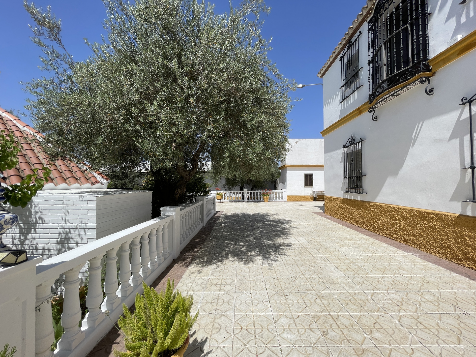 Landhaus zum Verkauf in Towns of the province of Seville 18
