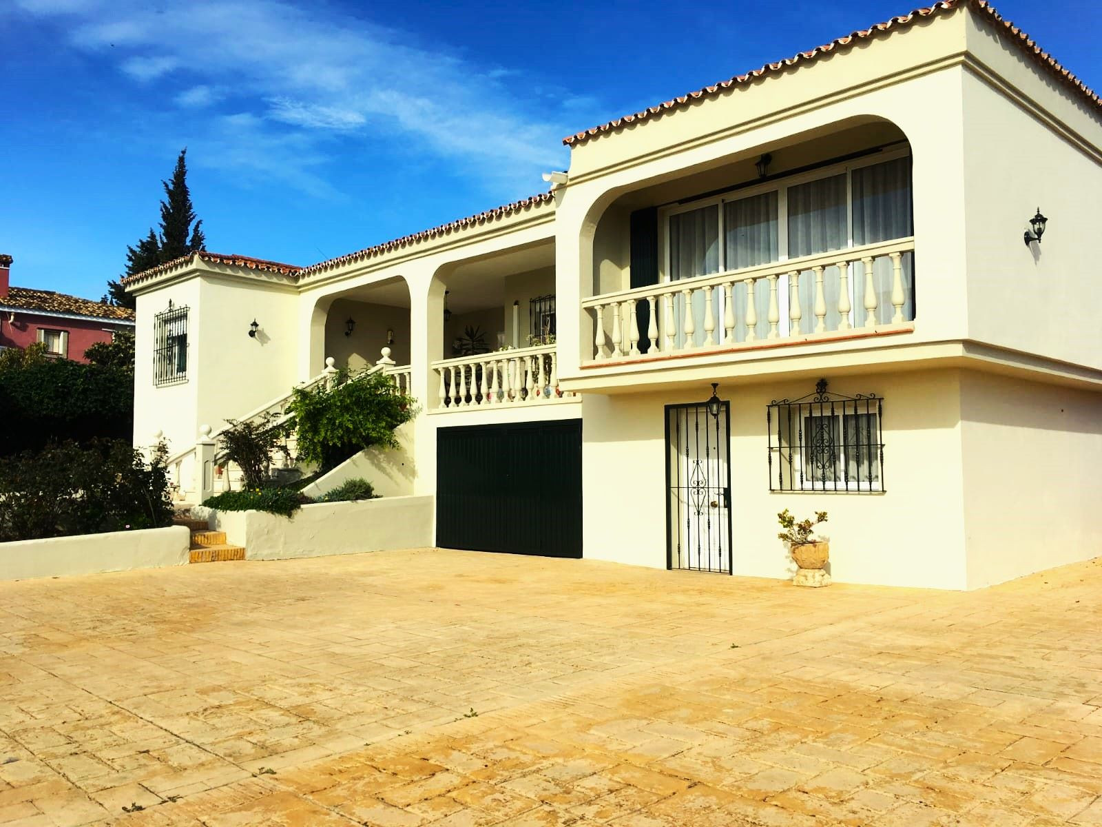 Villa te koop in Campo de Gibraltar 10