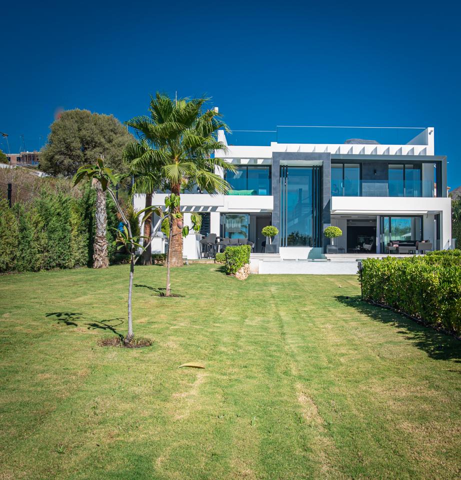 Villa te koop in Estepona 6