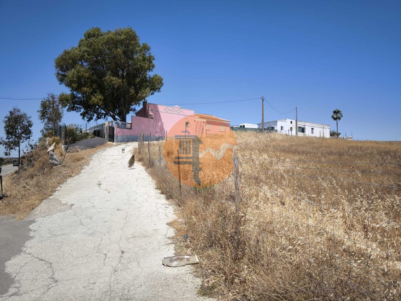 Plot for sale in Faro 19